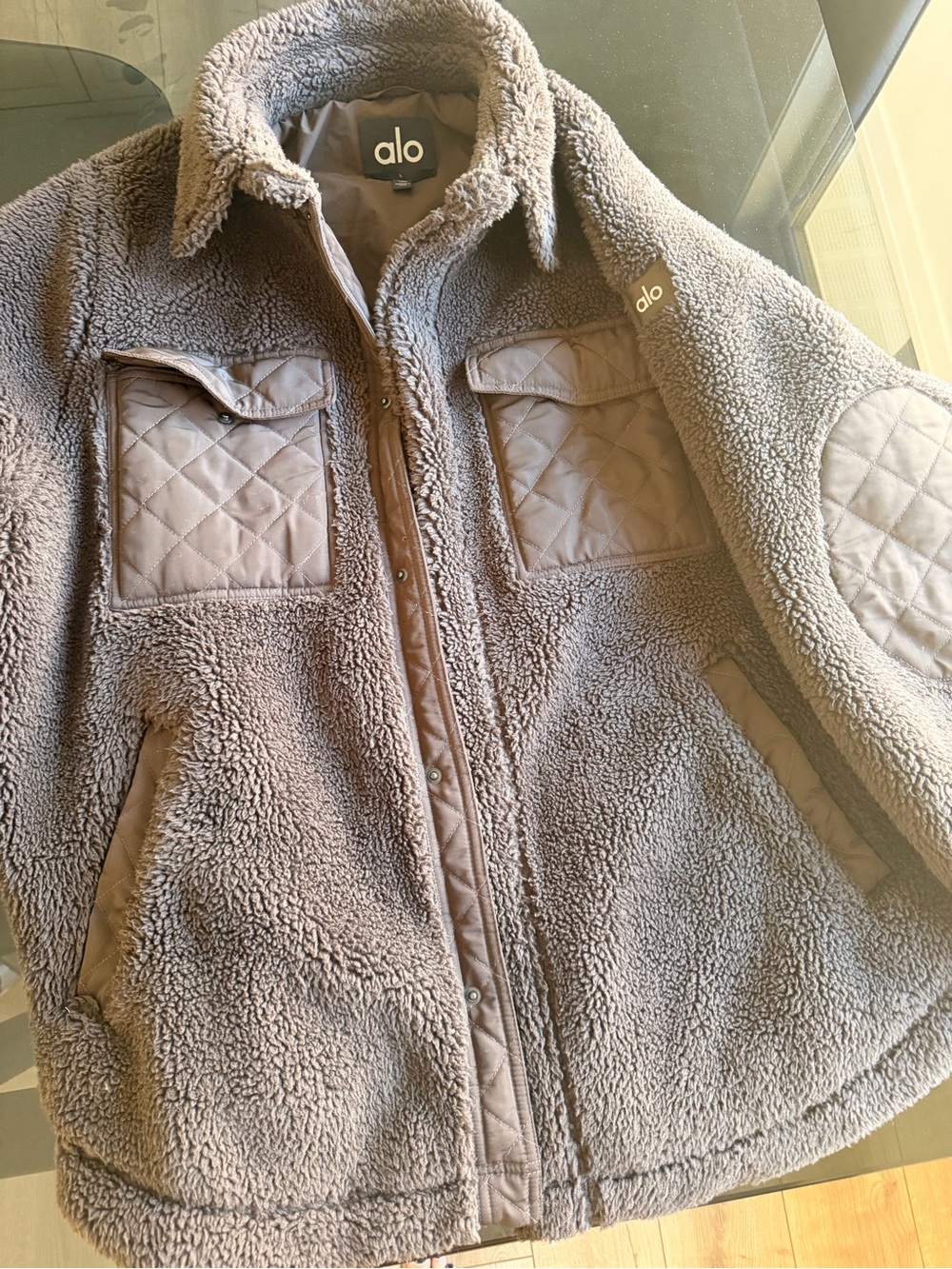 ALO Yoga Taupe Sherpa Quilted-Pocket Jacket